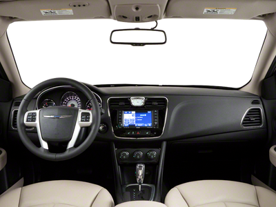 2011 Chrysler 200 Limited