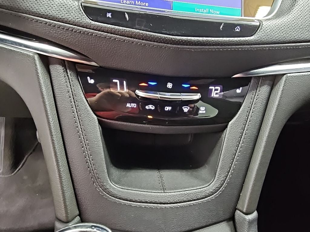 2023 Cadillac XT6 Luxury
