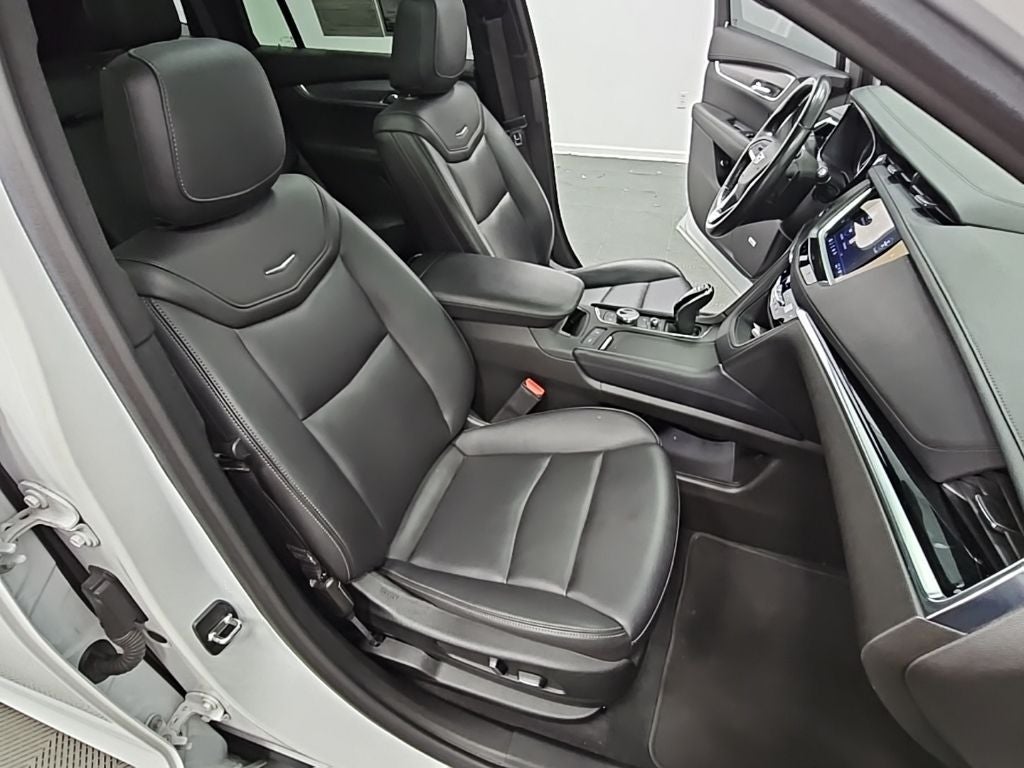 2023 Cadillac XT6 Luxury