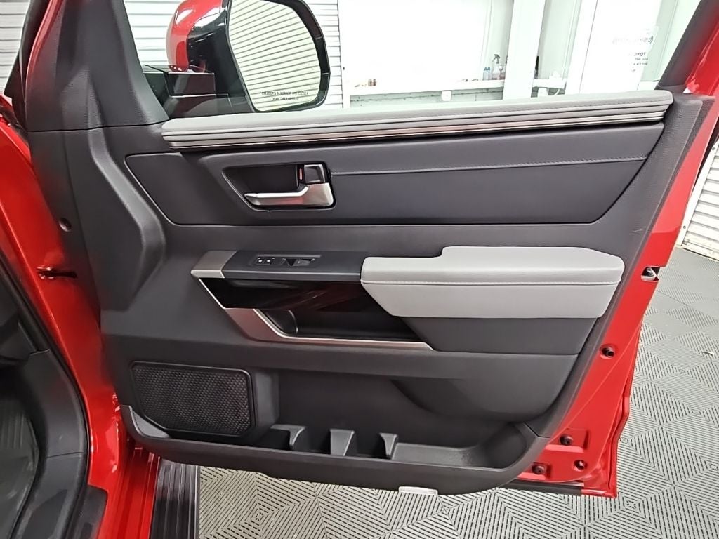 2024 Toyota Sequoia SR5