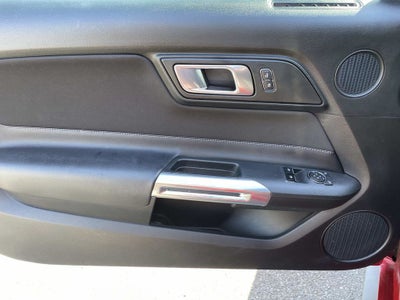 2022 Ford Mustang EcoBoost