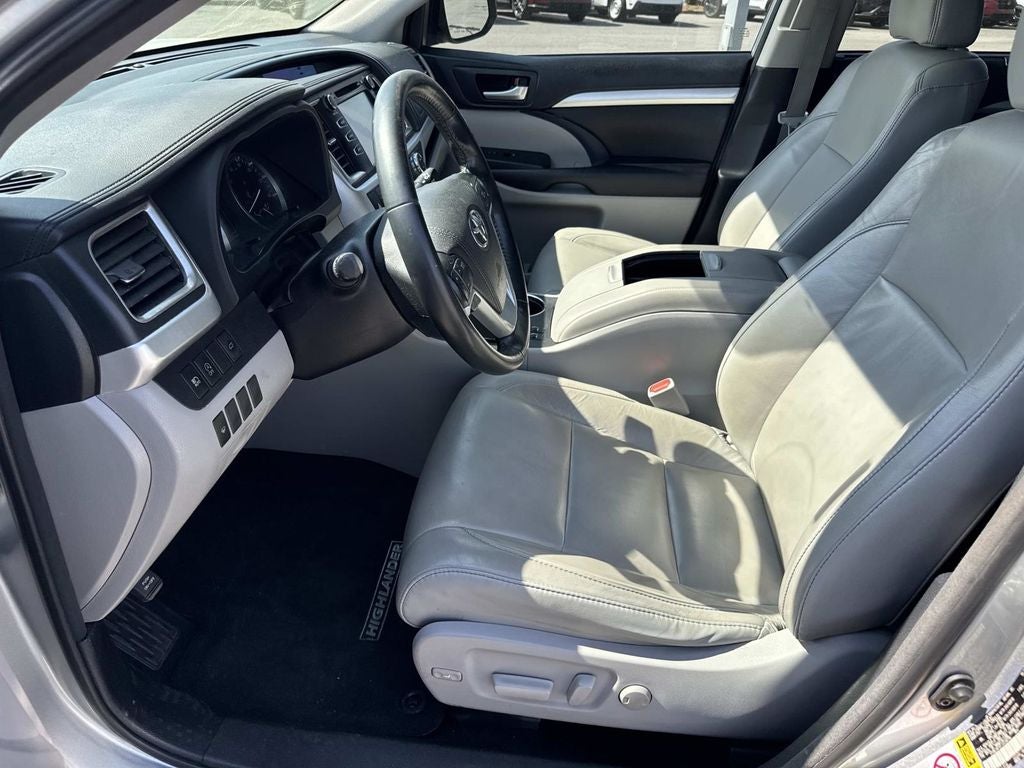 2018 Toyota Highlander SE