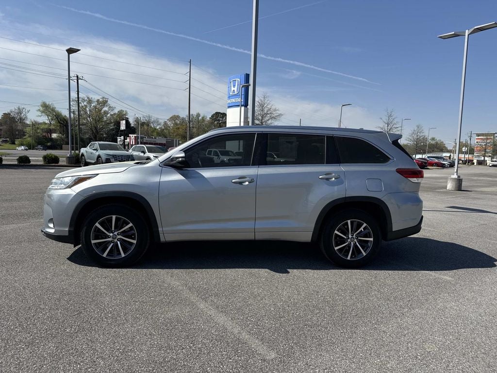 2018 Toyota Highlander SE