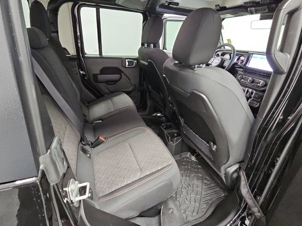 2025 Jeep Gladiator Mojave 4x4