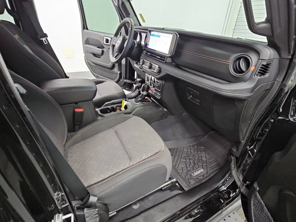 2025 Jeep Gladiator Mojave 4x4