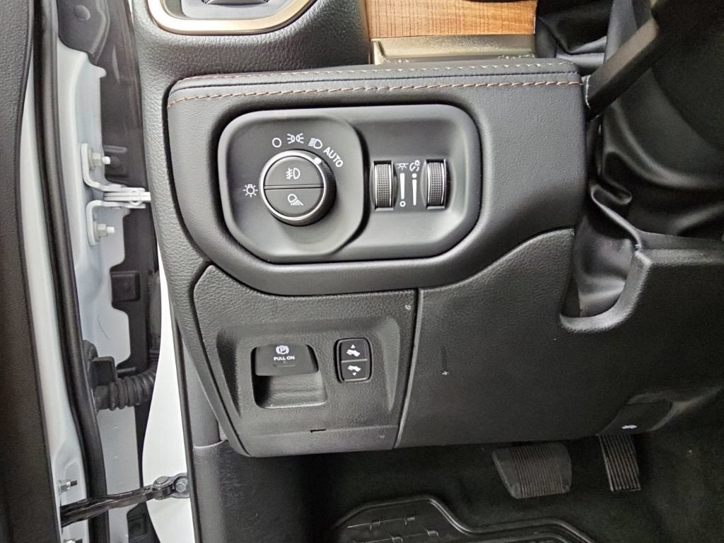 2024 RAM 1500 Limited Longhorn Crew Cab 4x4 5'7" Box