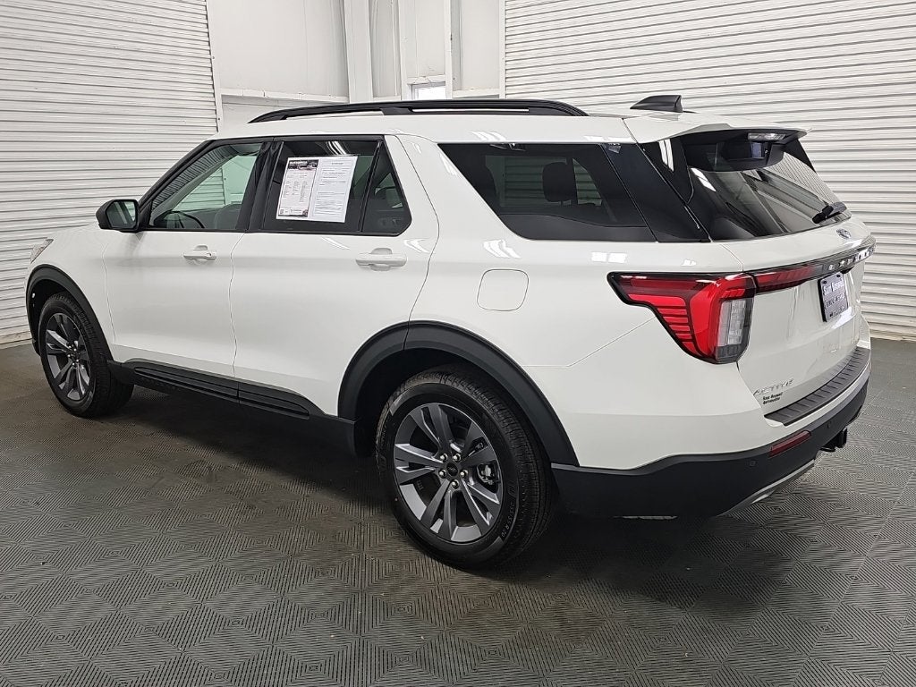 2026 Ford Explorer Active - Photo 6