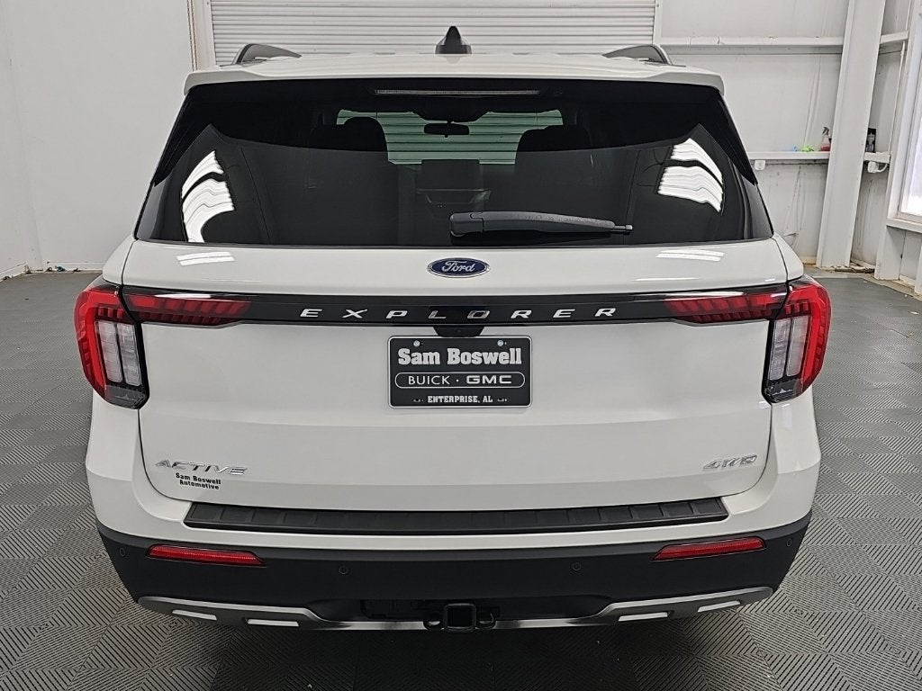 2026 Ford Explorer Active - Photo 8