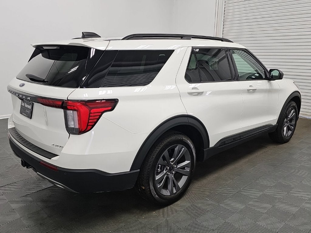 2026 Ford Explorer Active - Photo 9