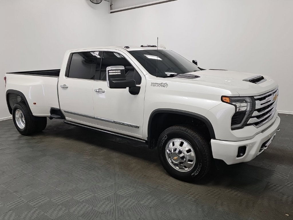 2024 Chevrolet Silverado 3500HD High Country - Photo 3