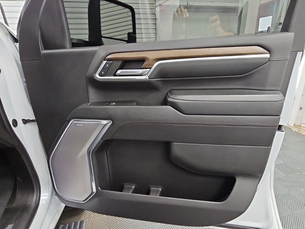 2024 Chevrolet Silverado 3500HD High Country - Photo 43
