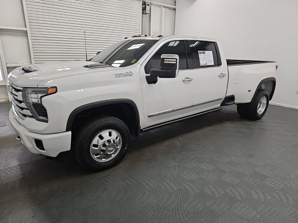 2024 Chevrolet Silverado 3500HD High Country - Photo 5