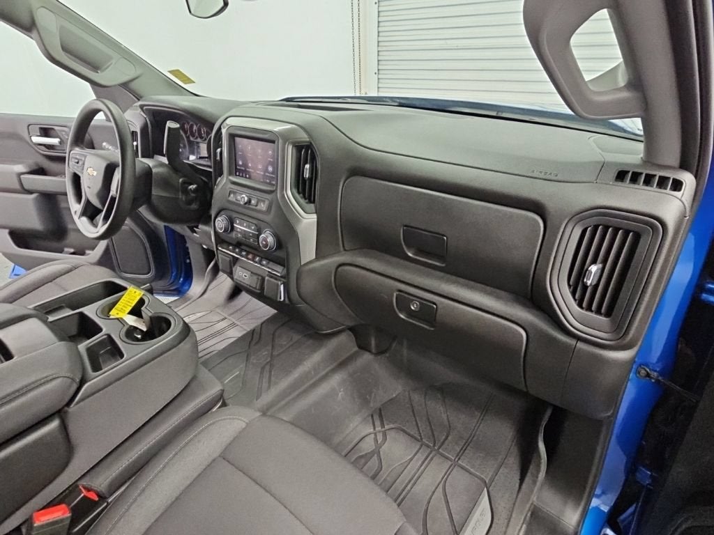 2024 Chevrolet Silverado 1500 Custom - Photo 32