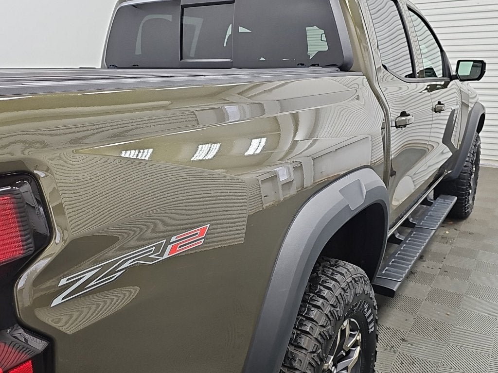 2025 Chevrolet Colorado ZR2 - Photo 10