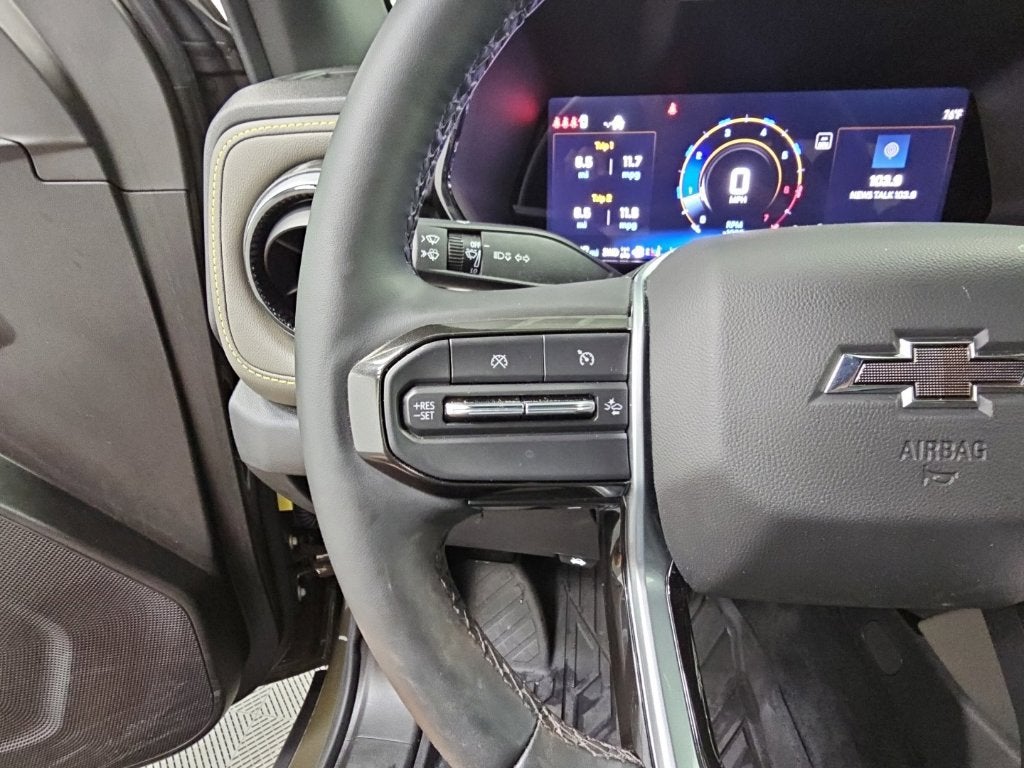 2025 Chevrolet Colorado ZR2 - Photo 27