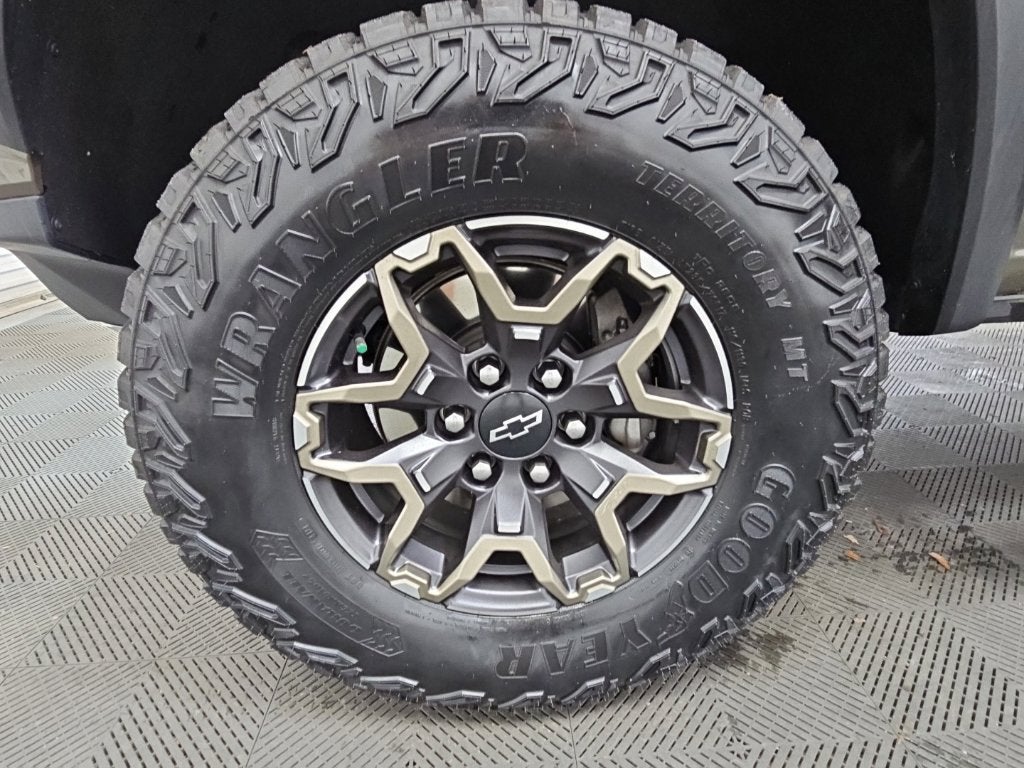 2025 Chevrolet Colorado ZR2 - Photo 48