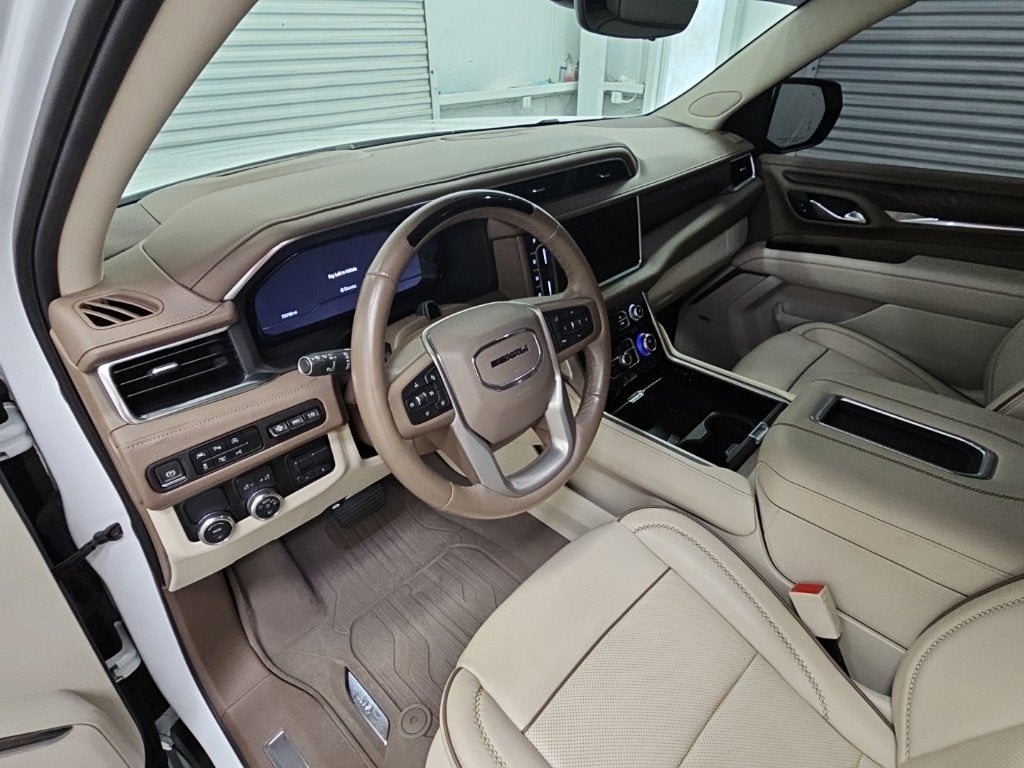 2023 GMC Yukon XL Denali - Photo 12