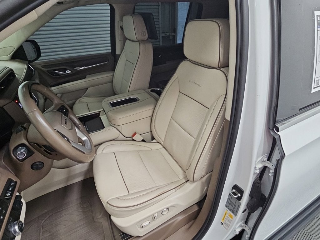 2023 GMC Yukon XL Denali - Photo 30