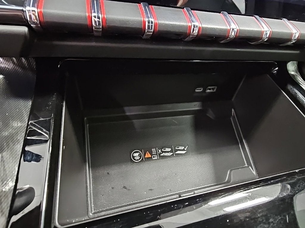 2025 GMC Yukon XL AT4