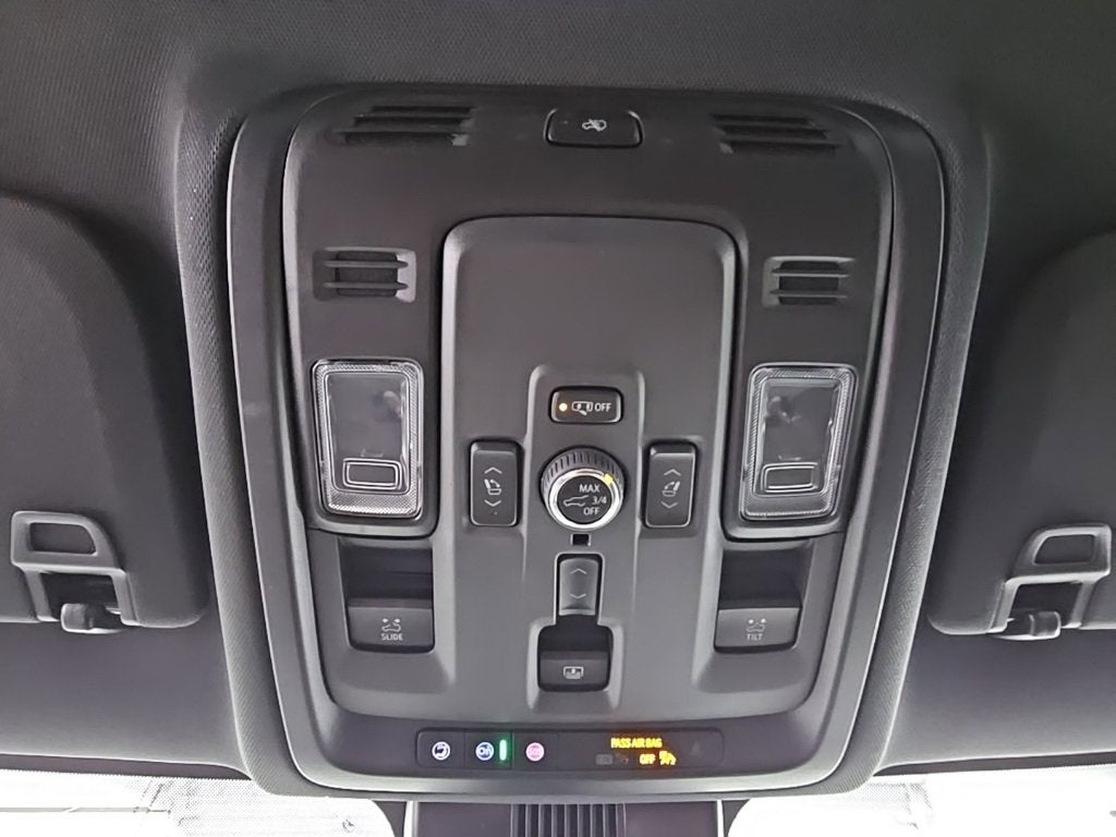 2025 GMC Yukon XL AT4