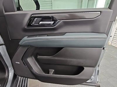 2025 GMC Yukon XL AT4