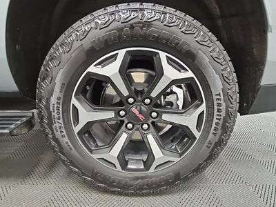 2025 GMC Yukon XL AT4