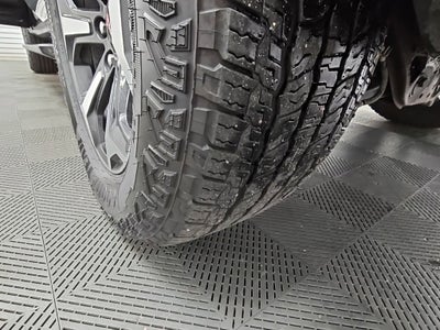 2025 GMC Yukon XL AT4