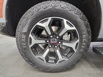 2025 GMC Yukon XL AT4