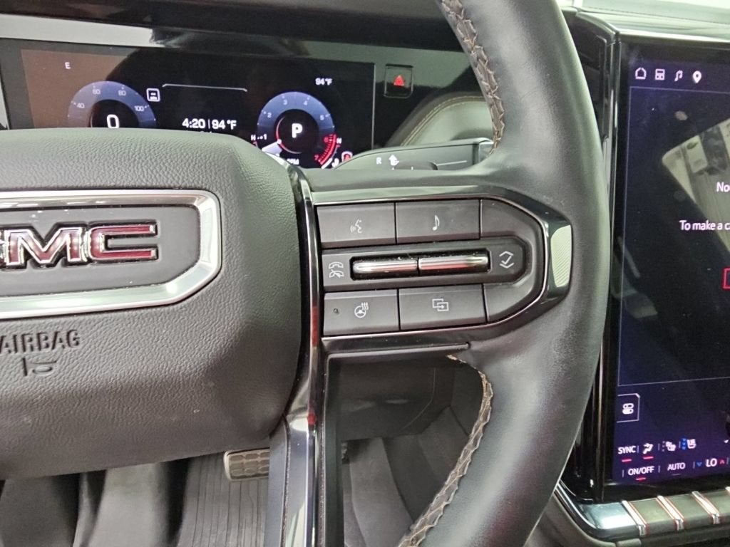 2025 GMC Yukon XL AT4