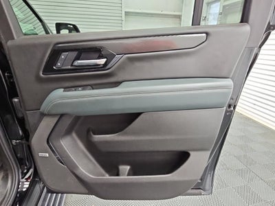 2025 GMC Yukon XL AT4