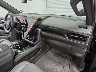 2025 GMC Yukon XL AT4
