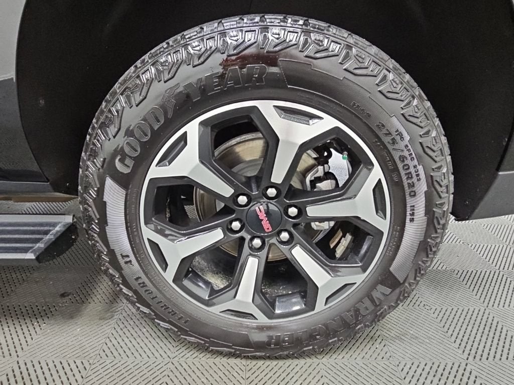 2025 GMC Yukon XL AT4