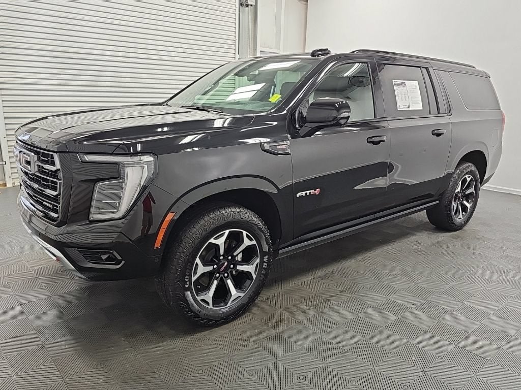 2025 GMC Yukon XL AT4