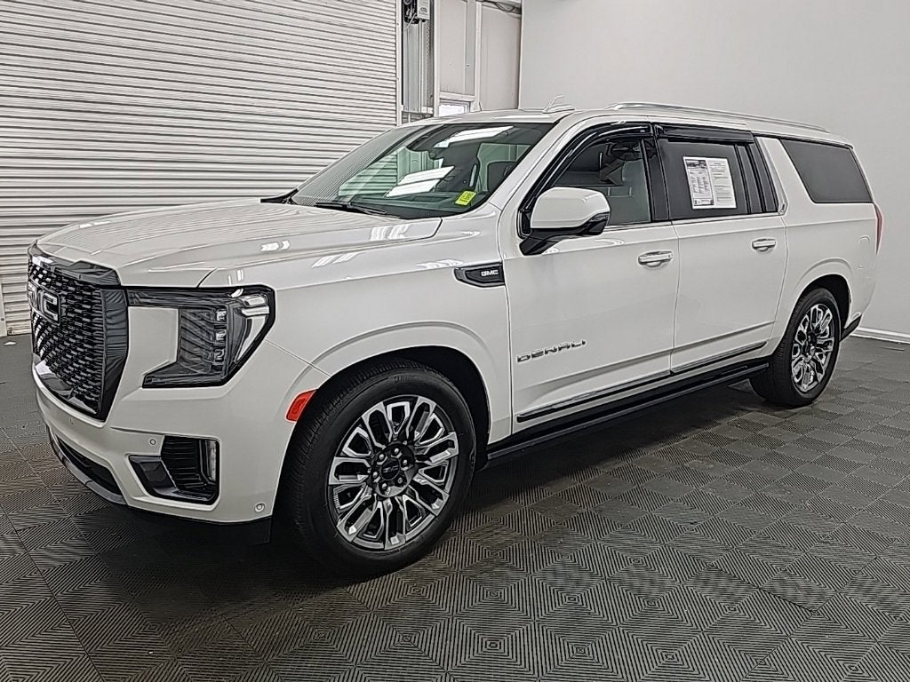 2023 GMC Yukon XL Denali Ultimate