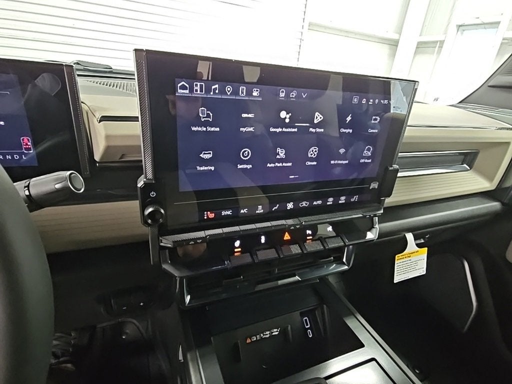 2026 GMC HUMMER EV SUV 2X