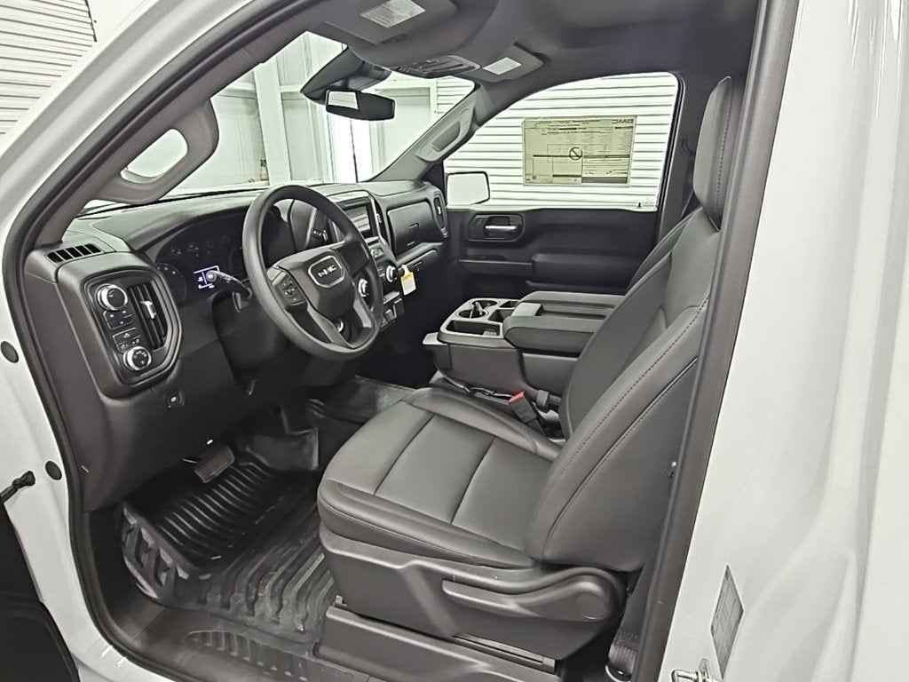 2025 GMC Sierra 2500 HD Pro