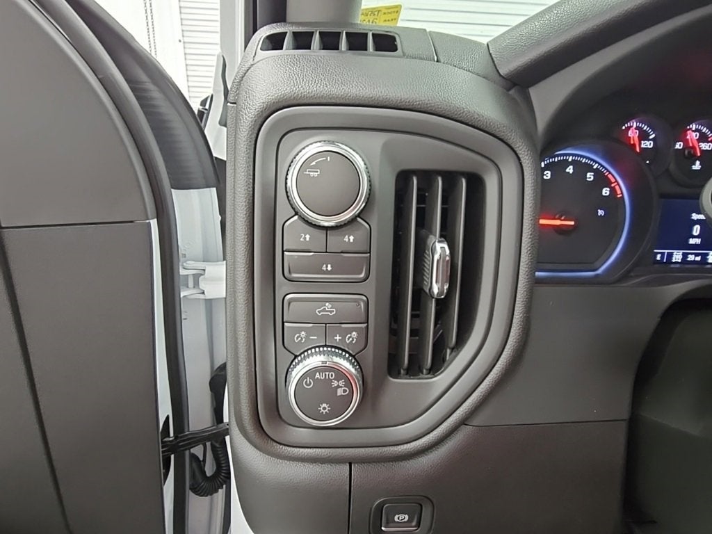 2025 GMC Sierra 2500 HD Pro