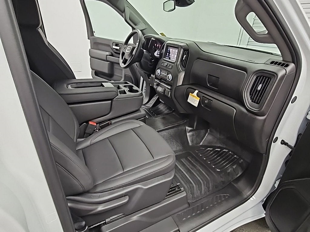 2025 GMC Sierra 2500 HD Pro