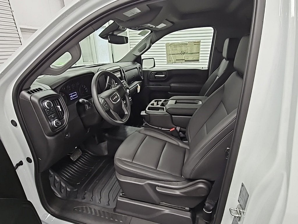 2025 GMC Sierra 2500 HD Pro