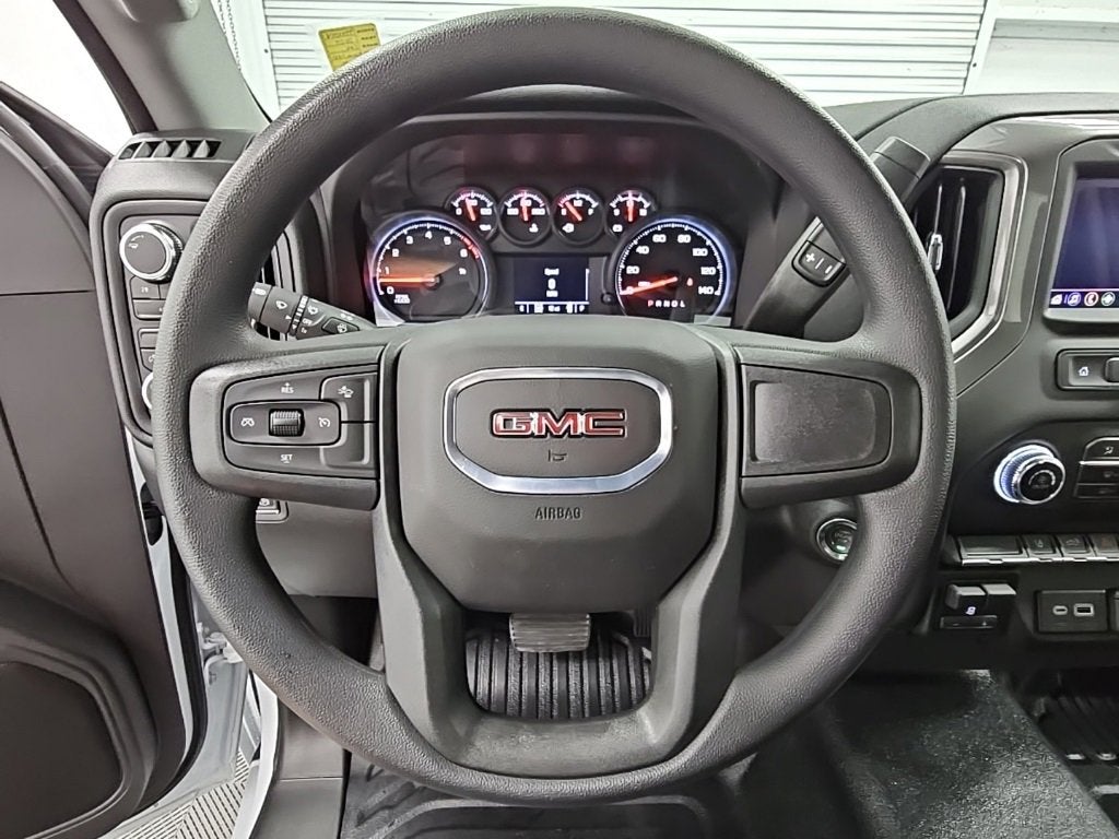 2025 GMC Sierra 2500 HD Pro