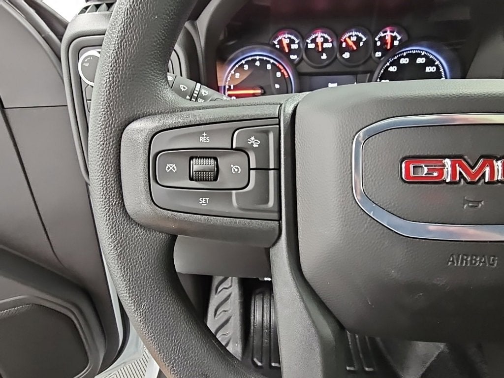 2025 GMC Sierra 2500 HD Pro