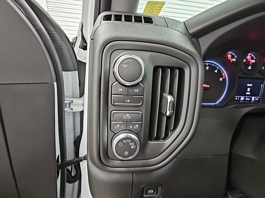 2025 GMC Sierra 3500 HD Pro