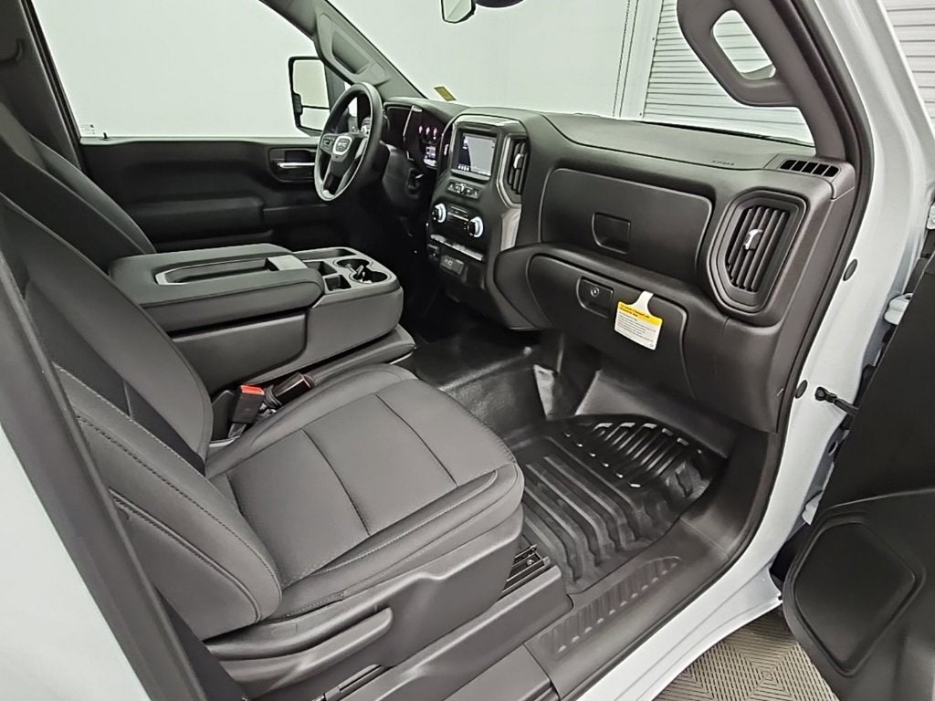 2025 GMC Sierra 3500 HD Pro