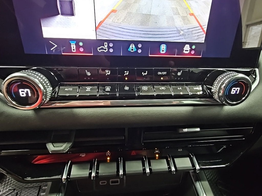 2025 GMC Canyon Elevation