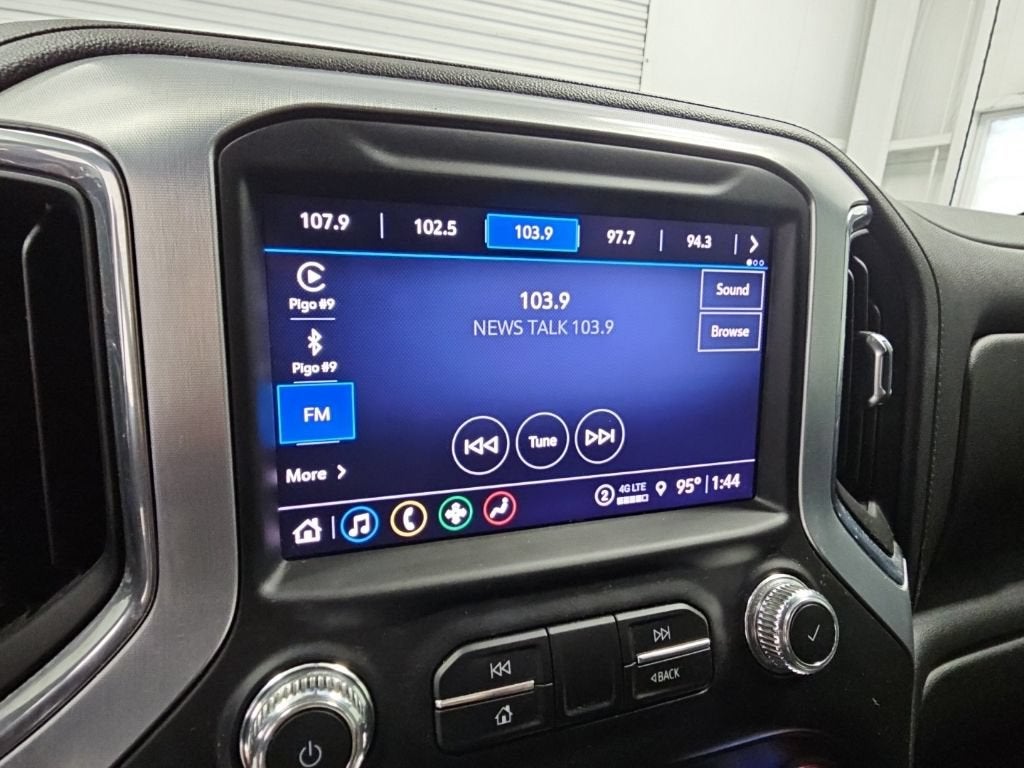 2021 GMC Sierra 1500 SLT