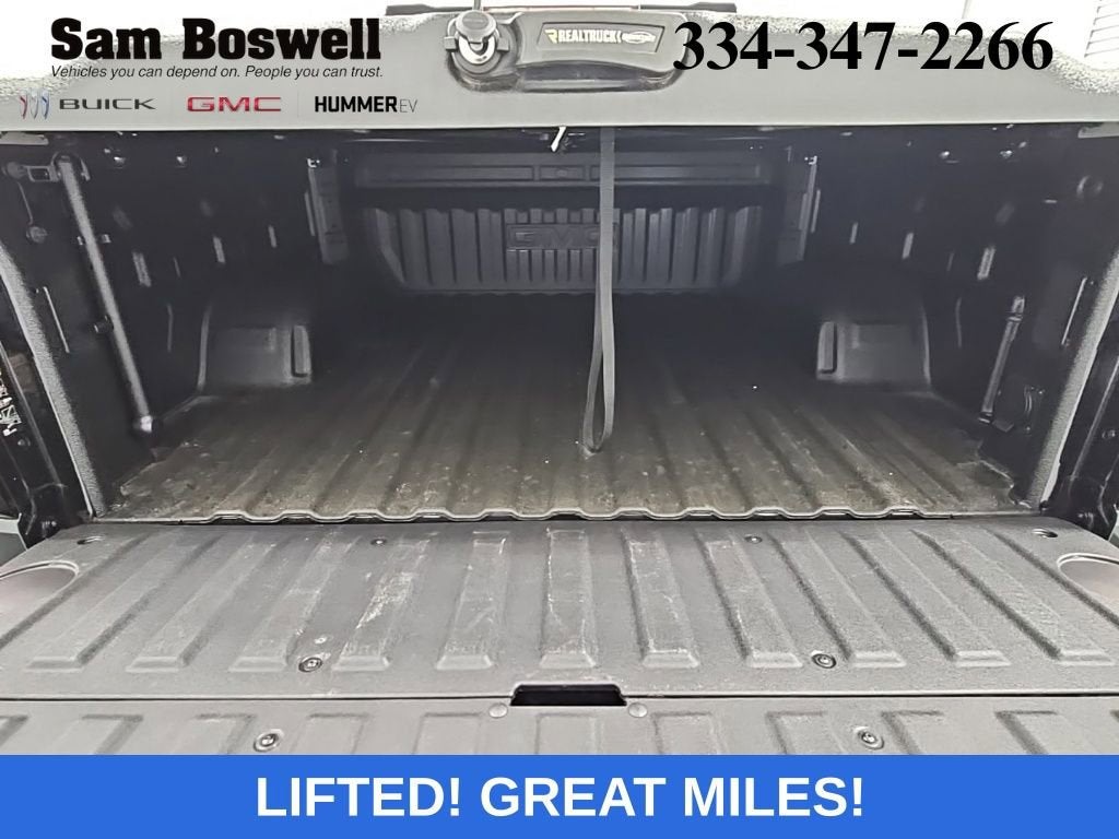 2025 GMC Sierra 1500 AT4