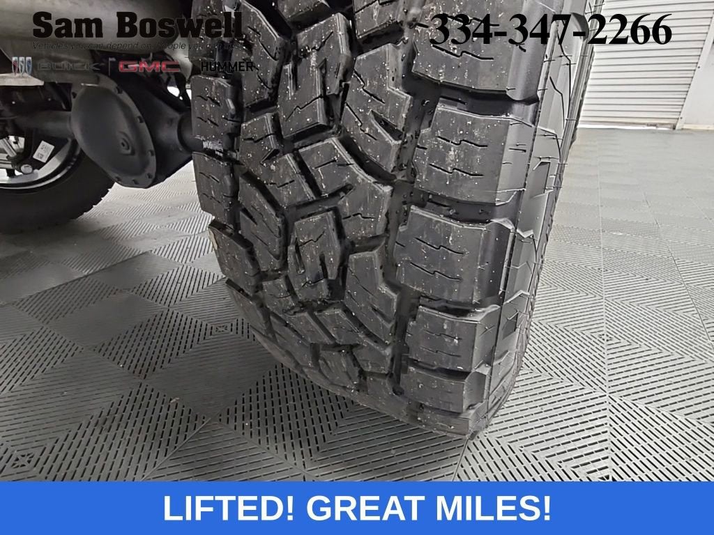 2025 GMC Sierra 1500 AT4