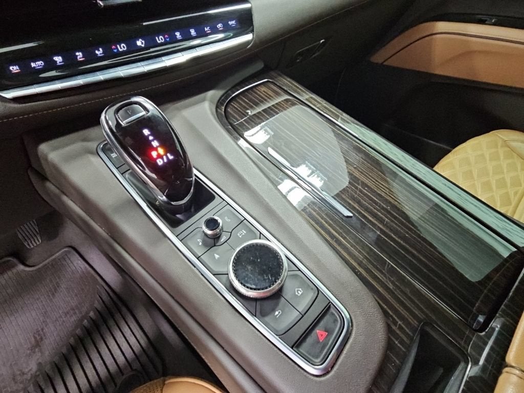 2022 Cadillac Escalade Premium Luxury