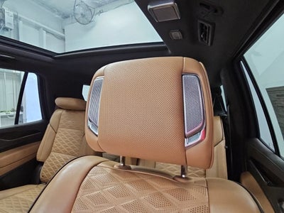 2022 Cadillac Escalade Premium Luxury