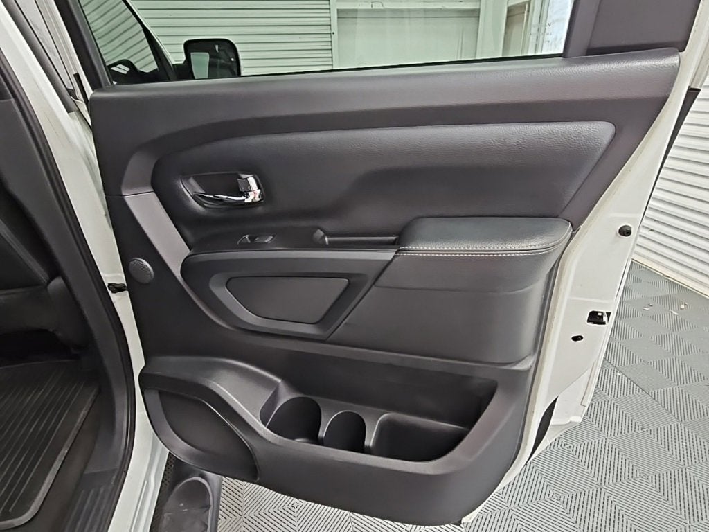 2018 Nissan Titan SL